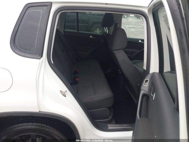 2018 VOLKSWAGEN TIGUAN LIMITED WVGAV7AX4JK004581 Photo 7