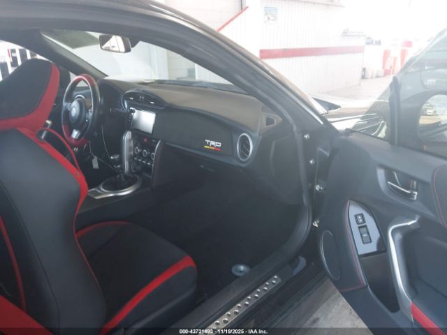 2019 TOYOTA 86 JF1ZNAE17K9702482 Photo 4