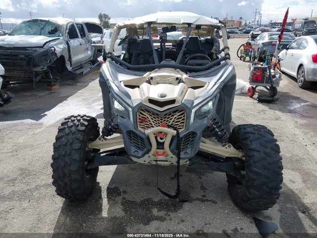 2023 CAN-AM MAVERICK X3 3JBVVAV25PE000085 Photo 4