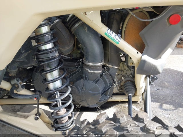 2023 CAN-AM MAVERICK X3 3JBVVAV25PE000085 Photo 8