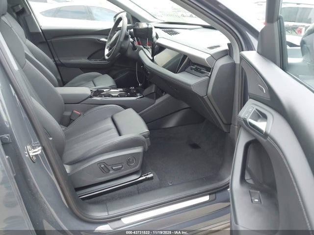 2025 AUDI Q6 E-TRON WA134BGF6SA044177 Photo 4