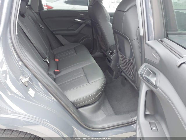 2025 AUDI Q6 E-TRON WA134BGF6SA044177 Photo 7