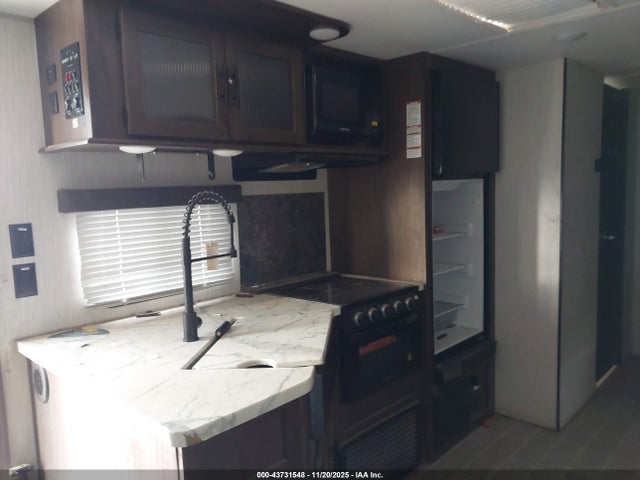 4X4TCKE29LX144467 Cherokee Other