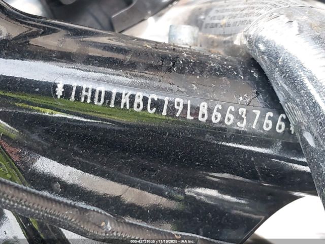 2020 HARLEY-DAVIDSON FLHX 1HD1KBC19LB663766 Photo 9