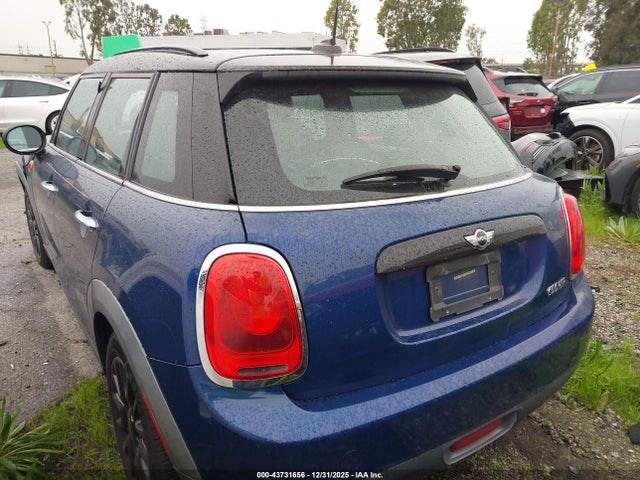 2016 MINI HARDTOP WMWXU1C54G2D10604 Photo 2