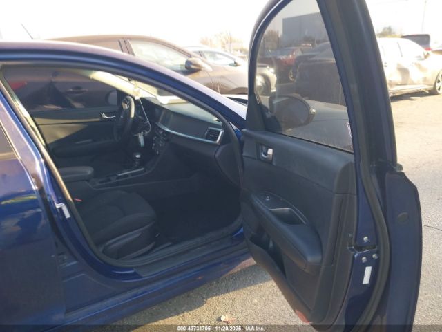 2019 KIA OPTIMA 5XXGT4L30KG356646 Photo 4