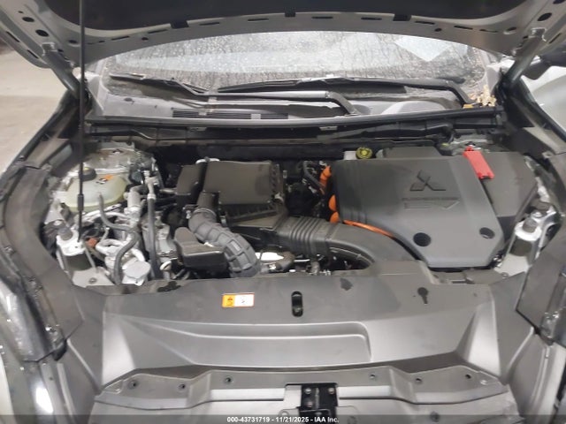 2025 MITSUBISHI OUTLANDER PHEV JA4T5WA91SZ003027 Photo 9