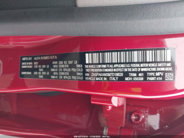 2021 ALFA ROMEO STELVIO ZASPAKANXM7D18620 Photo 8