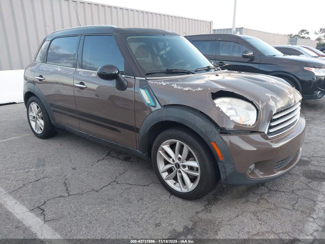 2012 MINI COOPER COUNTRYMAN WMWZB3C5XCWM03749 Photo 0