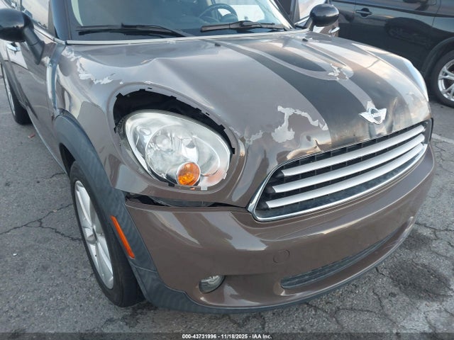2012 MINI COOPER COUNTRYMAN WMWZB3C5XCWM03749 Photo 5