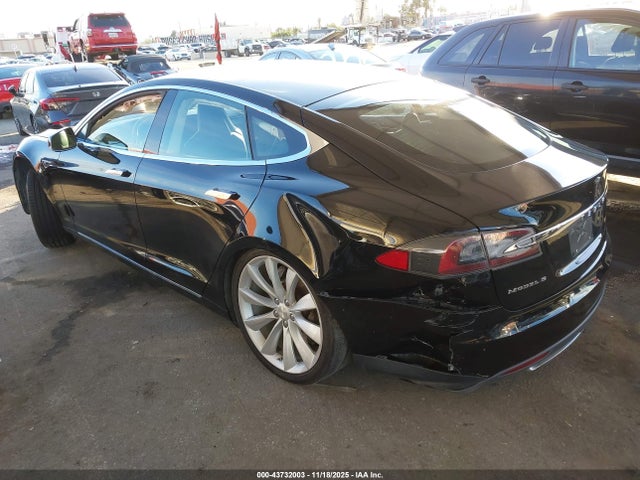 2013 TESLA MODEL S 5YJSA1DG2DFP14531 Photo 2