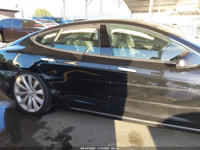 2013 TESLA MODEL S 5YJSA1DG2DFP14531 Photo 5