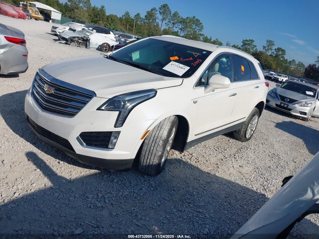 2018 CADILLAC XT5 1GYKNARS8JZ239291 Photo 1