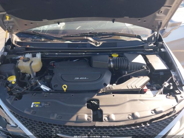 2018 CHRYSLER PACIFICA 2C4RC1FG3JR323135 Photo 9
