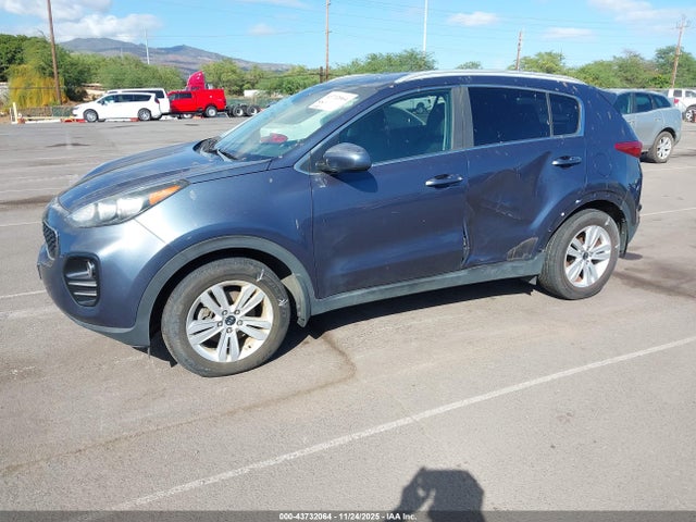 KIA Sportage Lx 2017 KNDPMCAC7H7250769 Image 2