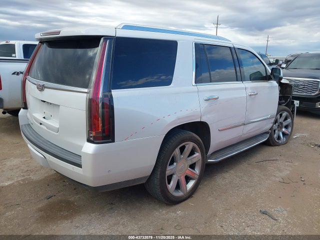 2017 CADILLAC ESCALADE 1GYS4BKJ0HR399220 Photo 3