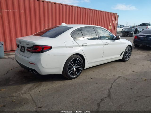 2021 BMW 530E WBA13AG06MCG10013 Photo 3