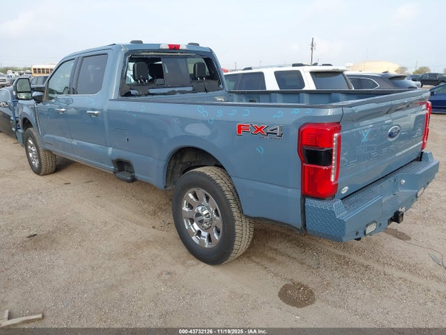 2023 FORD F-250 1FT8W2BT5PED49270 Photo 2