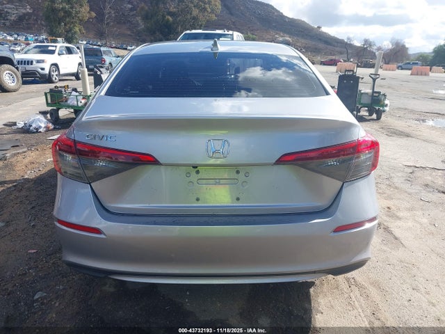 2HGFE2F28NH545996 Honda Civic Lx
