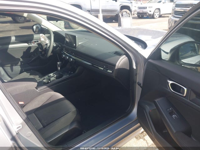 2HGFE2F28NH545996 Honda Civic Lx