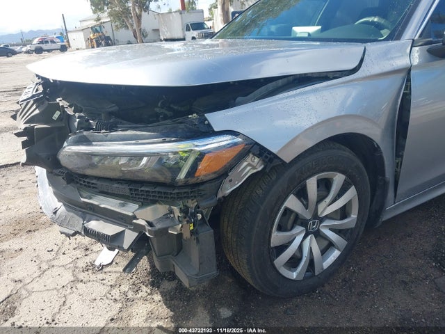 2HGFE2F28NH545996 Honda Civic Lx