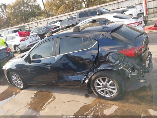 Продаж на аукціоні авто 2015 Mazda Mazda3 I Touring, vin: JM1BM1L7XF1257391, номер лоту: 43732259