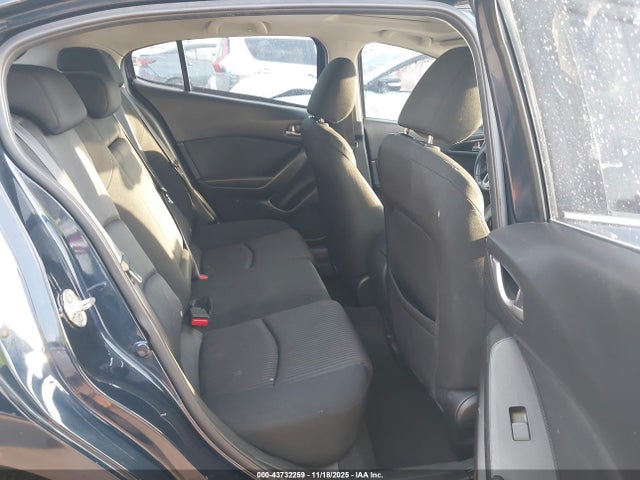 Продаж на аукціоні авто 2015 Mazda Mazda3 I Touring, vin: JM1BM1L7XF1257391, номер лоту: 43732259