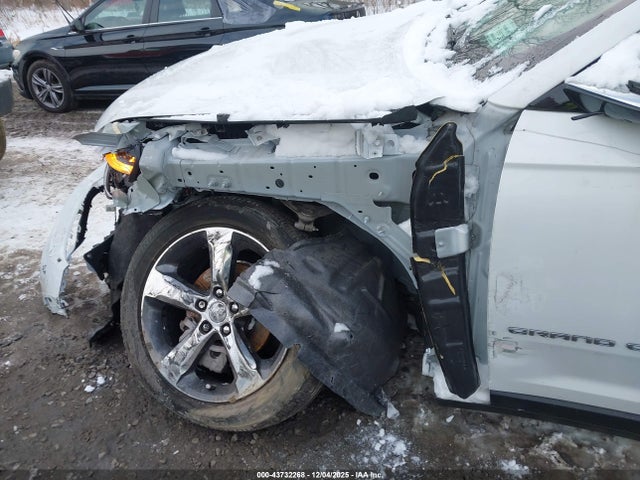 2022 JEEP GRAND CHEROKEE 1C4RJHBG5N8572039 Photo 5