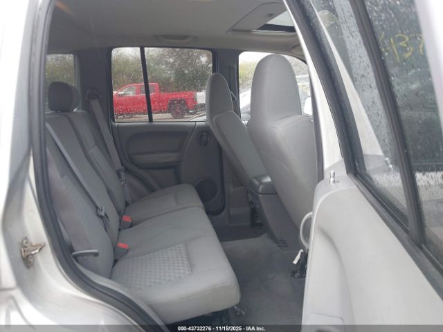 2005 JEEP LIBERTY 1J4GL48K35W670689 Photo 7