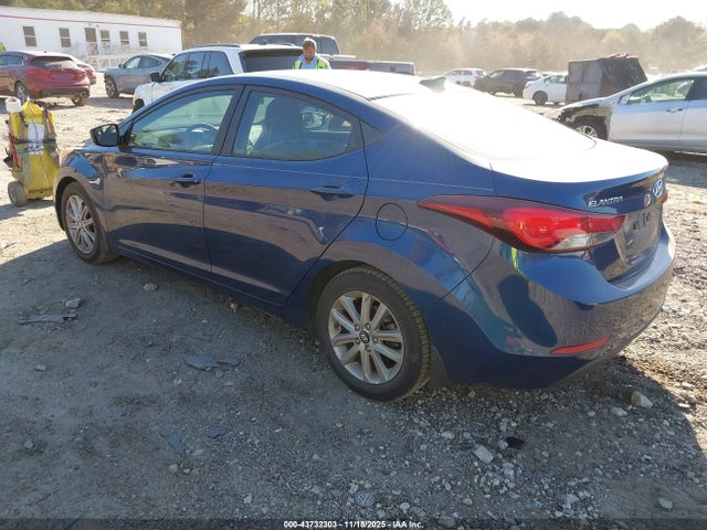2016 HYUNDAI ELANTRA 5NPDH4AE7GH684716 Photo 2