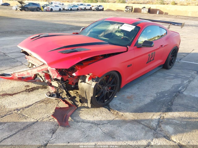 Ford Mustang Gt Premium 2017 1FA6P8CF1H5303104 Image 2