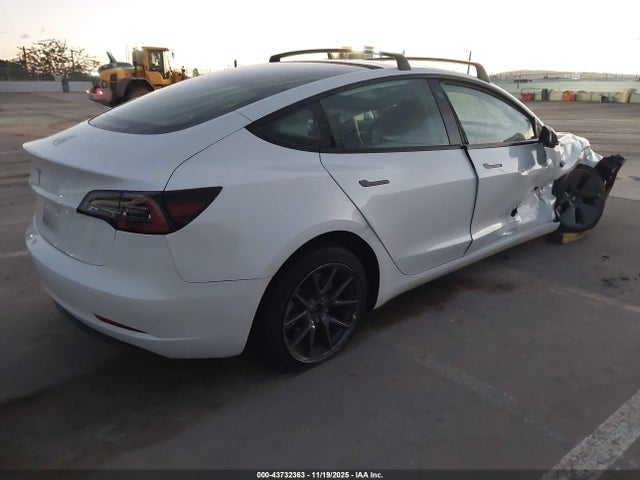 2023 TESLA MODEL 3 5YJ3E1EA7PF540799 Photo 3