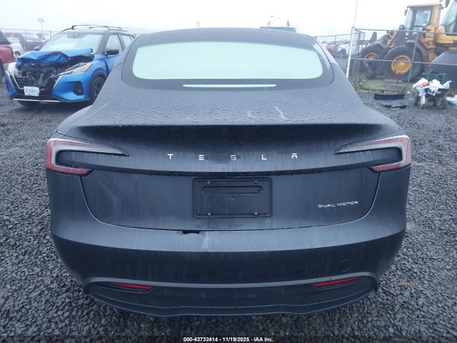 Tesla Model 3 Long Range Dual Motor All-wheel Drive 2024 5YJ3E1EB2RF736726 Image 17