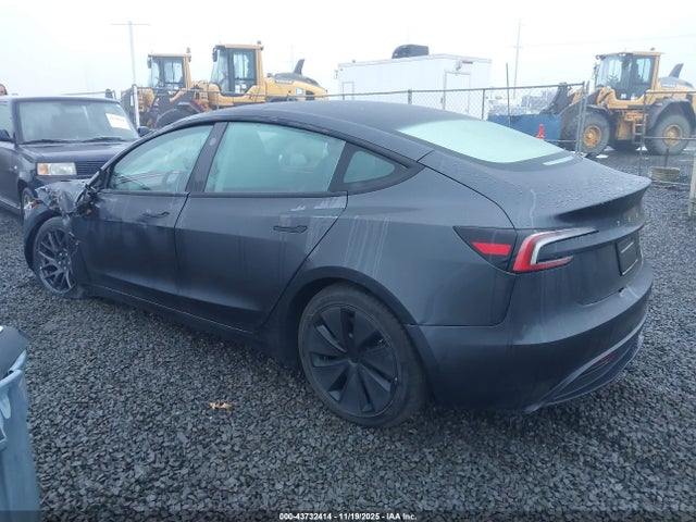 2024 TESLA MODEL 3 5YJ3E1EB2RF736726 Photo 2
