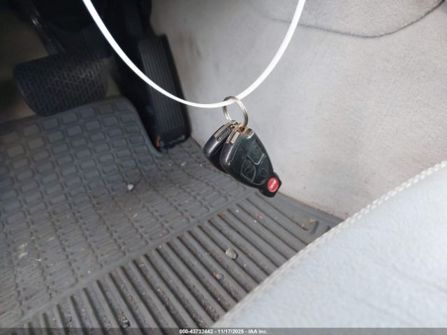 2004 MERCEDES-BENZ CLK 500 WDBTK75GX4T026338 Photo 10