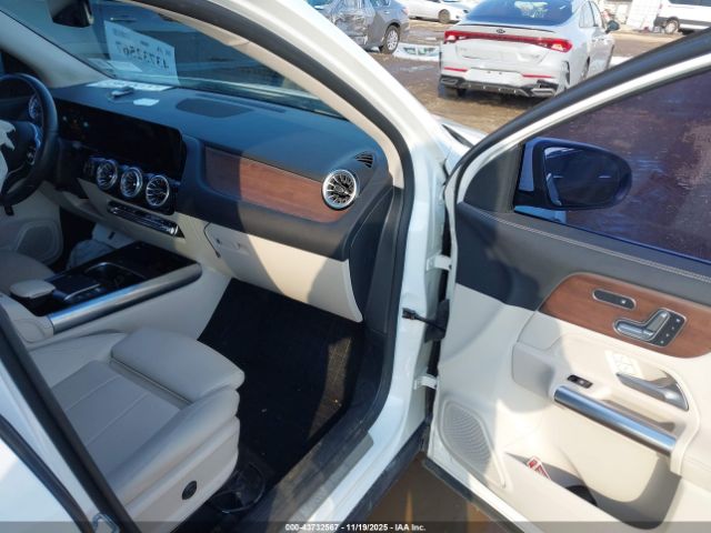 2022 MERCEDES-BENZ GLA W1N4N4HB1NJ409604 Photo 4
