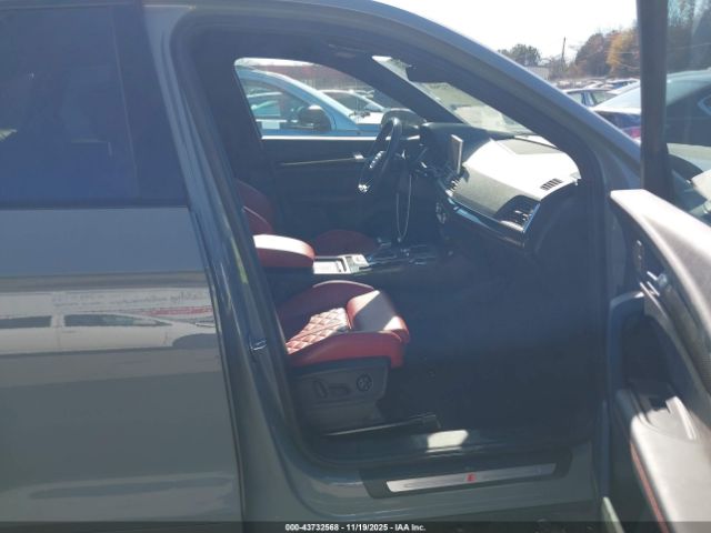 2019 AUDI SQ5 WA1C4AFY7K2104992 Photo 4