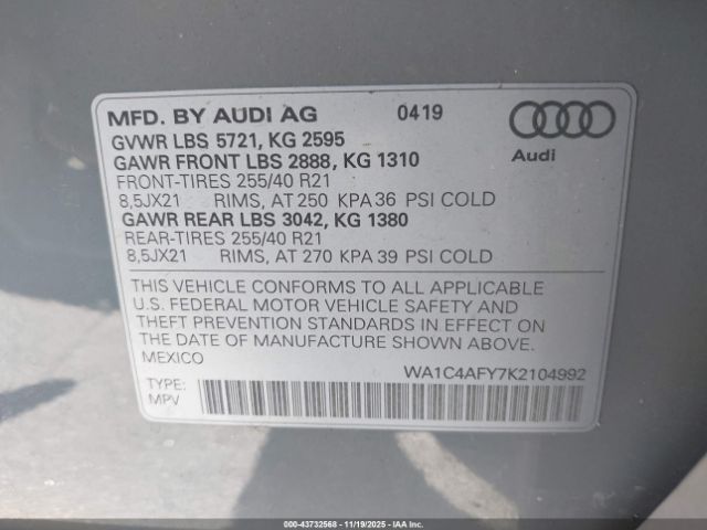 2019 AUDI SQ5 WA1C4AFY7K2104992 Photo 8