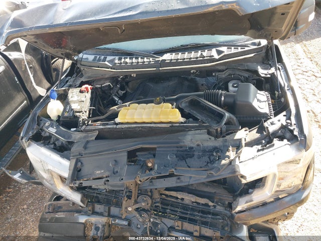1FTFW1EGXJFB59725 Ford F-150 Lariat