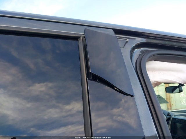 1FTFW1EGXJFB59725 Ford F-150 Lariat