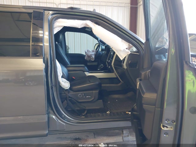 1FTFW1EGXJFB59725 Ford F-150 Lariat