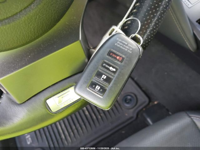 2022 LEXUS IS 350 JTHGZ1B2XN5055010 Photo 10