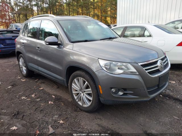 2011 VOLKSWAGEN TIGUAN WVGBV7AX8BW519050