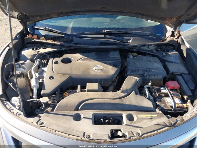 Nissan Altima 2015 1N4AL3AP8FC567577 Image 22
