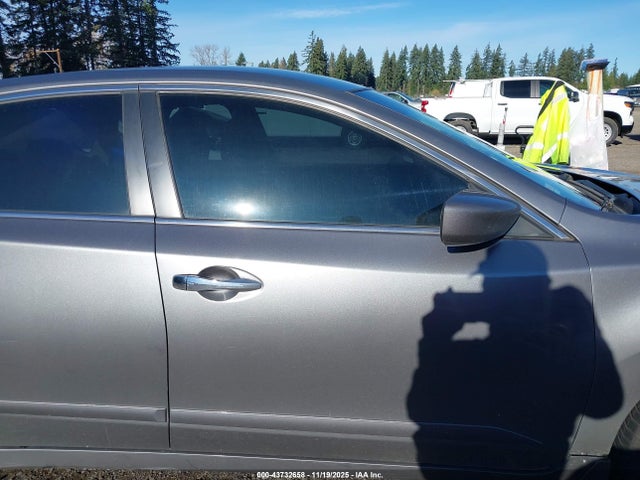 Nissan Altima 2015 1N4AL3AP8FC567577 Image 25
