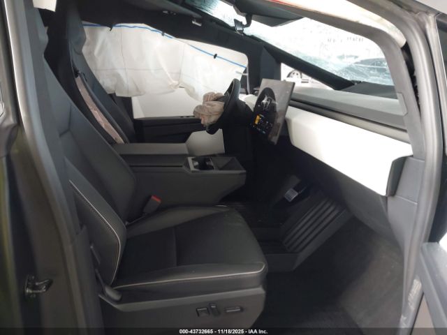 2024 TESLA CYBERTRUCK 7G2CEHED1RA038421 Photo 4