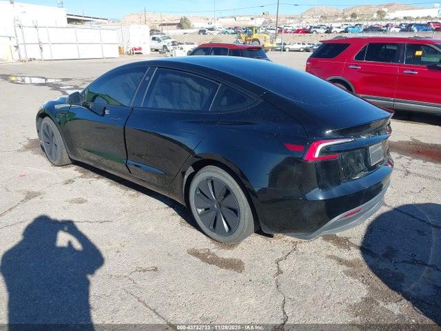 2025 TESLA MODEL 3 5YJ3E1EB5SF951541 Photo 2