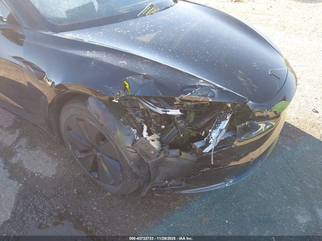 2025 TESLA MODEL 3 5YJ3E1EB5SF951541 Photo 5