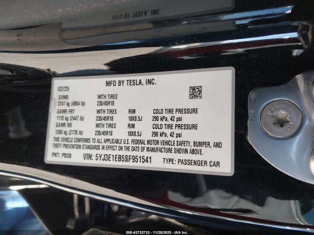 2025 TESLA MODEL 3 5YJ3E1EB5SF951541 Photo 8