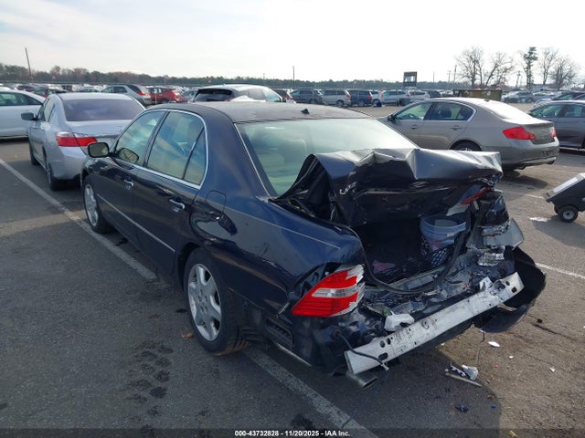 2004 LEXUS LS 430 JTHBN36F940162804 Photo 2